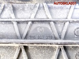 Направляющая заднего бампера правая VW Golf Mk3 (Изображение 3)