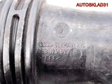 Патрубок фильтра VW Passat B5 06B129627E (Изображение 6)