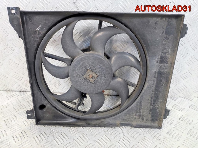 Вентилятор радиатора Hyundai Trajet 977303A160