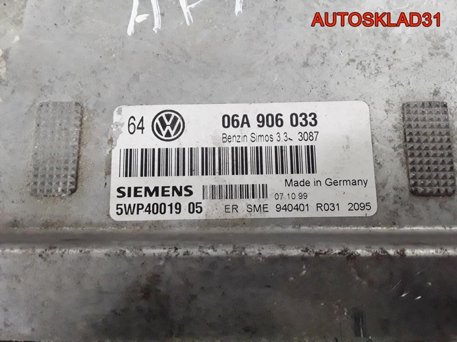 Блок эбу Volkswagen Golf 4 1.6 APF 06A906033