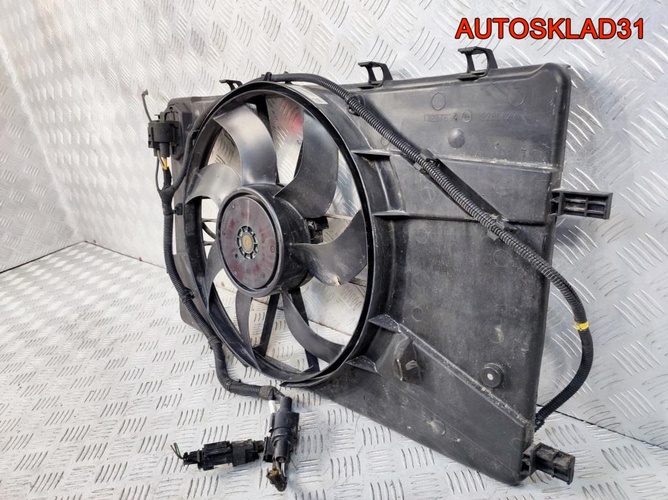 Вентилятор радиатора Opel Astra A16XER 52430903