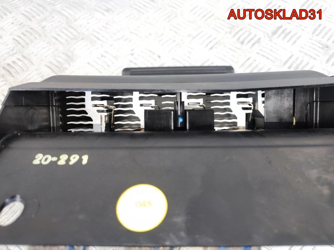Радиатор отопителя электрический правый Audi A8 D3