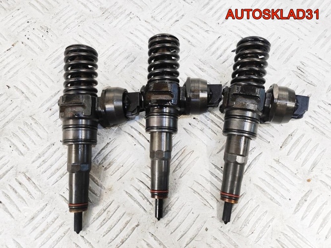 Форсунка дизельная Skoda Fabia 2 BMS 038130073BP