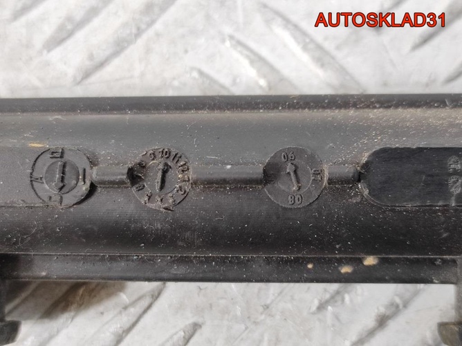 Рейка топливная Volkswagen Polo 1,4 BUD 036133320