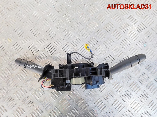 Переключатель подрулевой Lada Largus 8200792584