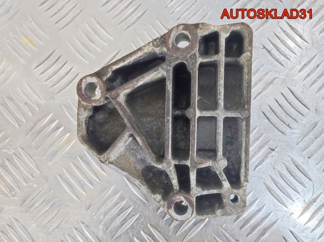Кронштейн кондиционера Opel Astra G 90529603