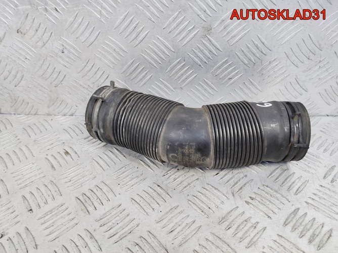 Патрубок воздушного фильтра VW Polo AМF 6Q0129684C