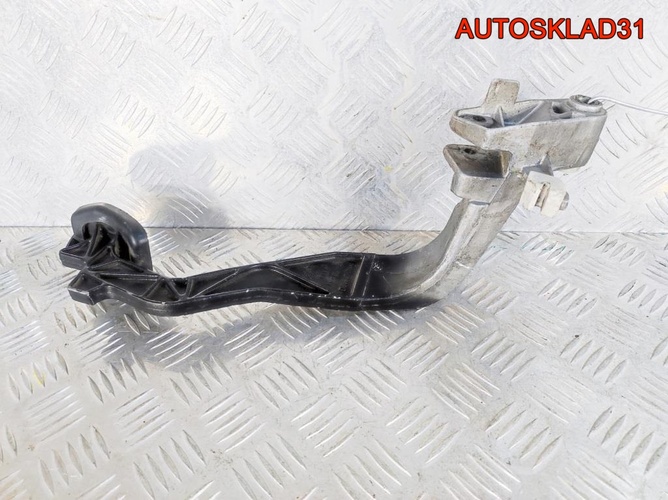 Педаль сцепления Audi A4 B5 8D1721316D