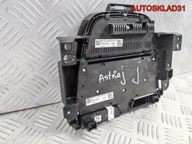 Блок управления магнитолой Opel Astra J 13346049