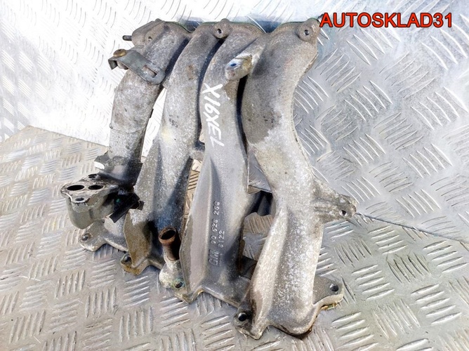 Коллектор впускной X16XEL Opel Vectra B 90528260