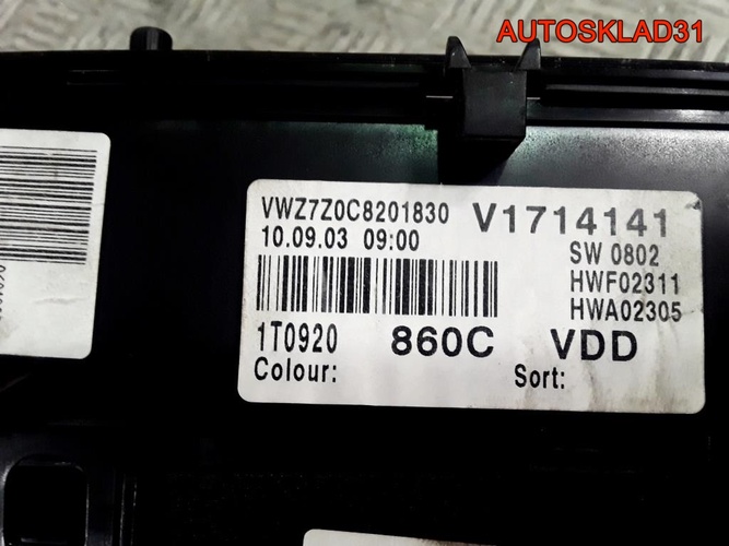 Панель приборов VW Touran 1T0920860C Дизель