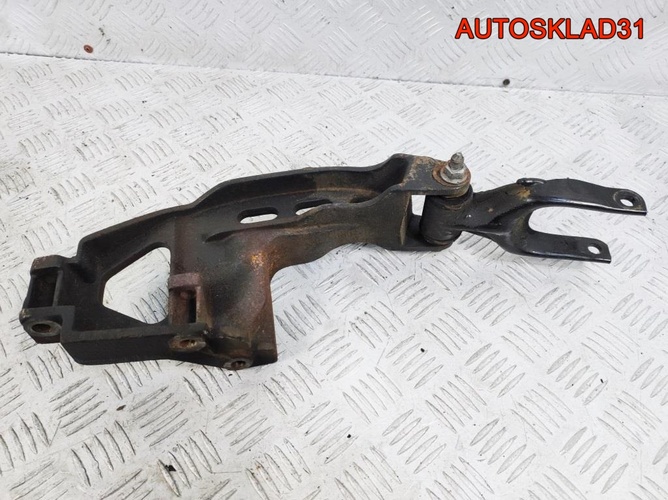 Кронштейн двигателя Opel Sintra 2,2  X22XE 10236347