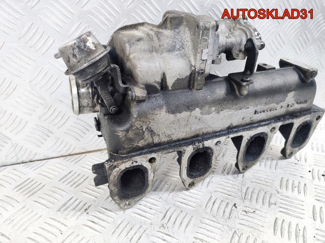 Коллектор впускной Ford Galaxy 1.8 QYWA 4M5Q9424BD