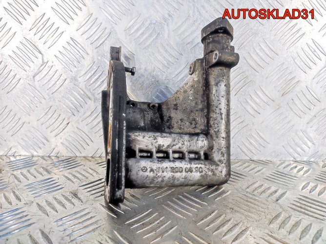 Фланец системы охлаждения Vito 638 A6112000690