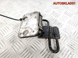 Петля двери задняя левая нижняя VW Passat B5 (Изображение 3)