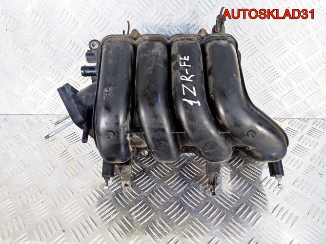Коллектор впускной Toyota Corolla E150 1.6 1ZR-FE