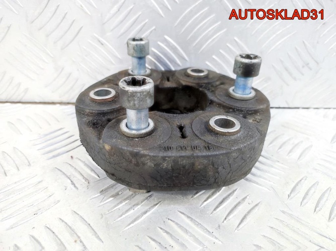 Муфта карданного вала Mercedes W211 A2104110415