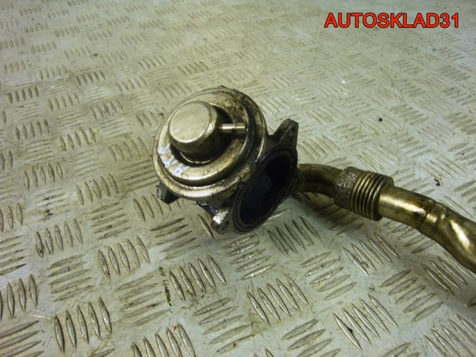 Клапан EGR Audi A3 8L1 1,9 AXR 038131501S