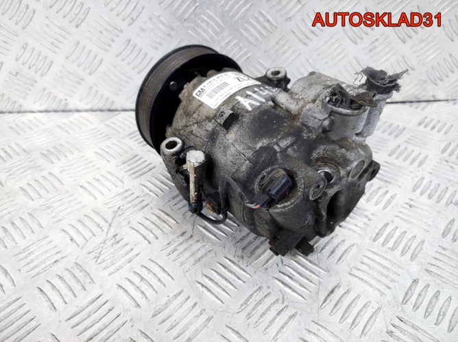 Компрессор кондиционера Opel Astra J 13250608