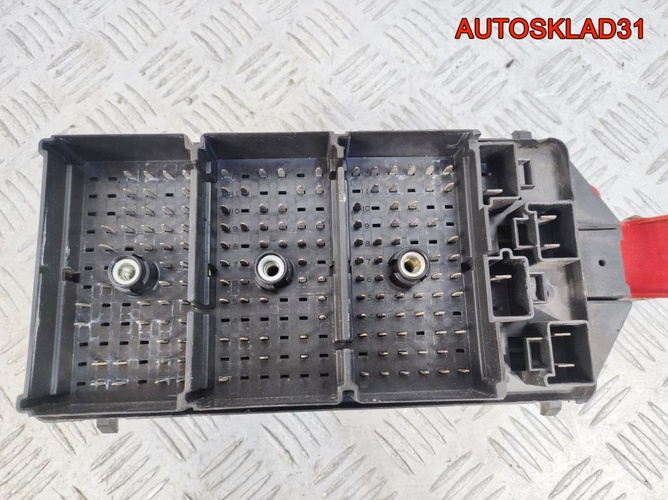 Блок предохранителей Opel Sintra 2,2 X22XE 15353792