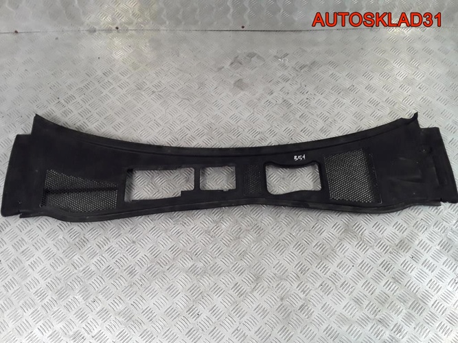 Решетка стеклоочистителя VW Passat B5+ 3B1819417C