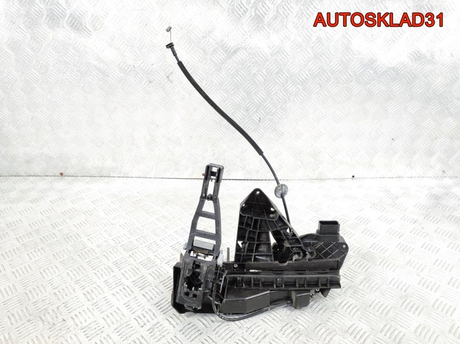 Замок двери передней правой Ford Focus 2 2400151