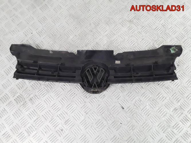 Решетка радиатора Volkswagen Golf 4 1E0853655