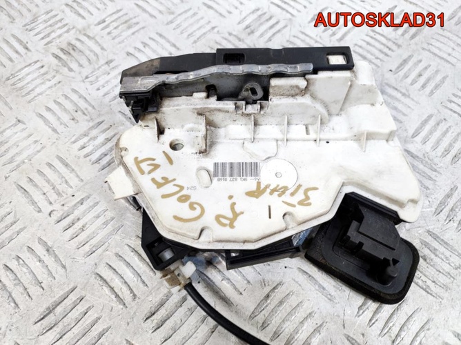 Замок двери передней правой VW Golf 6 5K1837016B