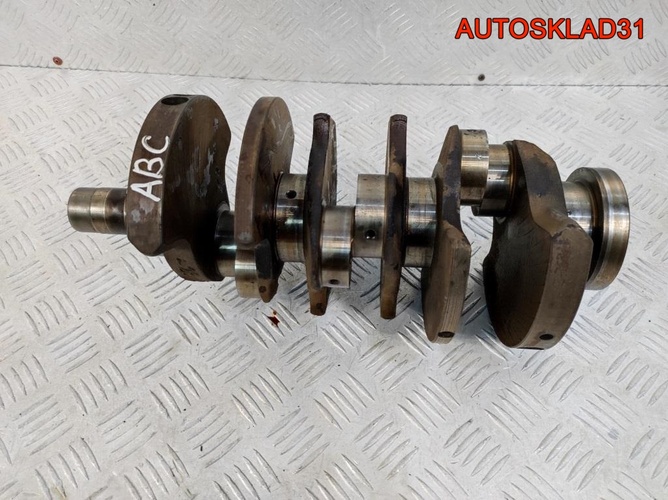 Коленвал Audi A6 C4 2,6 ABC 078105101AC