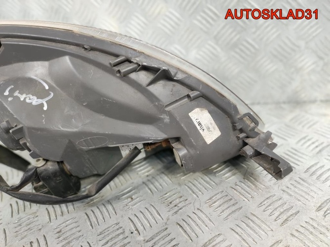 Фара левая Toyota Yaris 811700D080 Рестайлинг