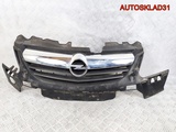 Решетка радиатора Opel Corsa D 13179940 (Изображение 1)