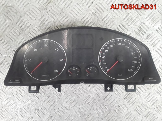 Панель приборов Volkswagen Golf Plus 1K0920863B