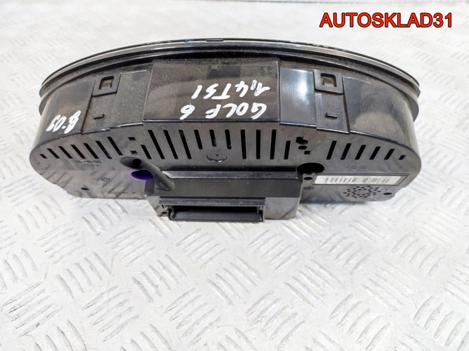 Панель приборов Volkswagen Golf Plus 1K0920874A