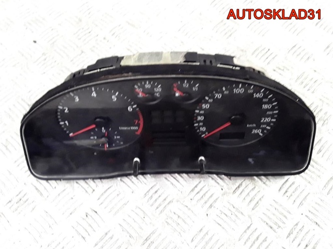 Панель приборов Audi A4 B5 8D0919861H бензин