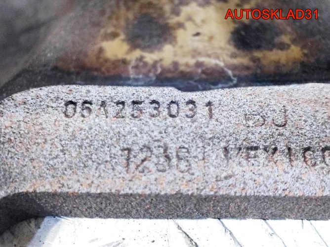Коллектор выпускной VW Touran 2,0 BSX 06A253031BJ