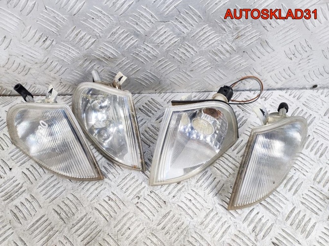 Указатель поворота Дефект Skoda Octavia 1U0953050
