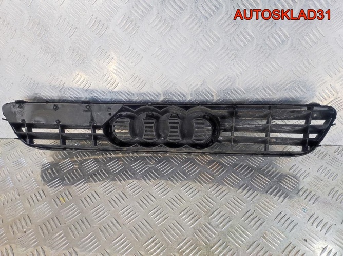 Решетка радиатора Audi A3 8L 8L0807683