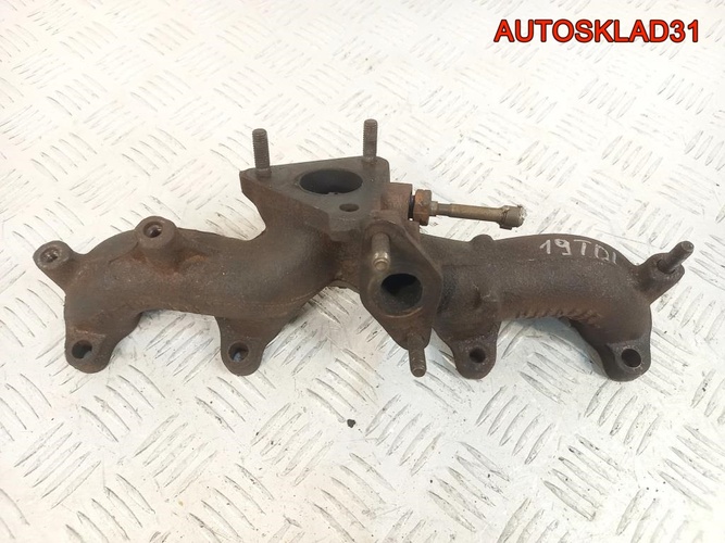 Коллектор выпускной Audi A4 B7 1.9 TDI 038253033H