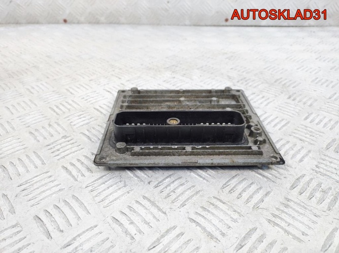 Блок ЭБУ Ford Focus 2 5M5112A650HE 1,6 Бензин