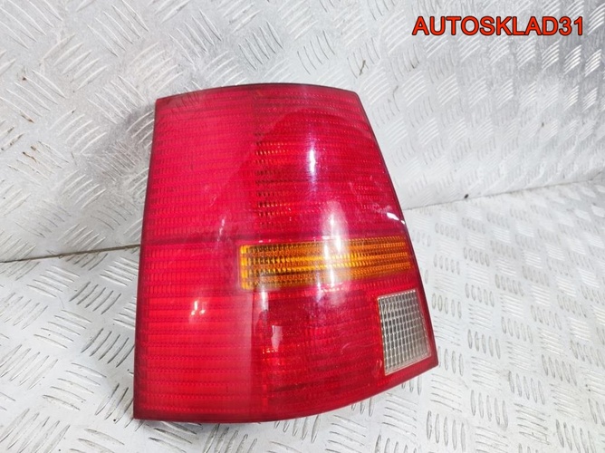 Фонарь задний левый Volkswagen Golf 4 1J9945075P