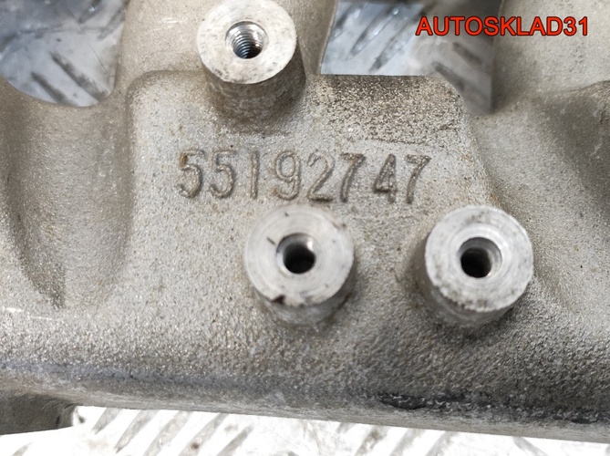 Коллектор впускной Opel Astra Z19DT 55192747