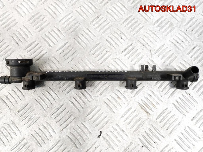 Рейка топливная Renault Scenic 2 7700107405