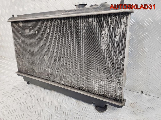 Радиатор основной под АКПП Mazda 323 BJ 1,3 Бензин