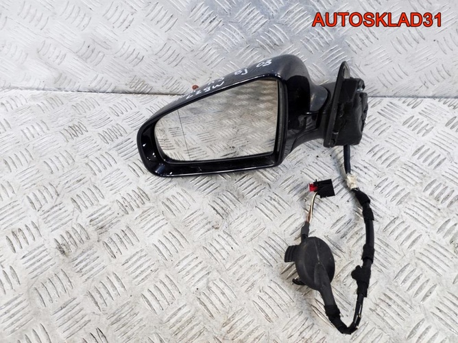 Зеркало левое Audi A3 8P1 8P185853101C