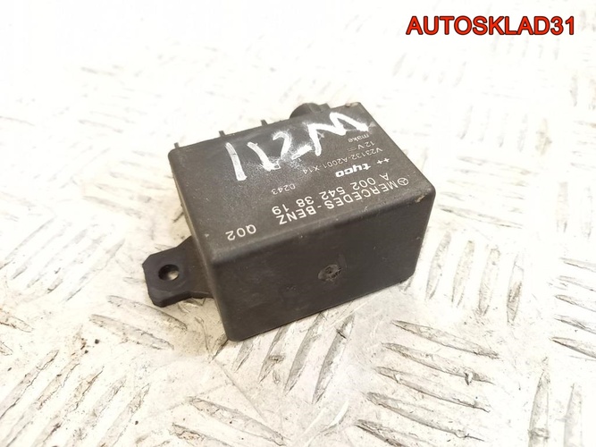 Блок реле АКБ Mercedes Benz W211 A0025423819
