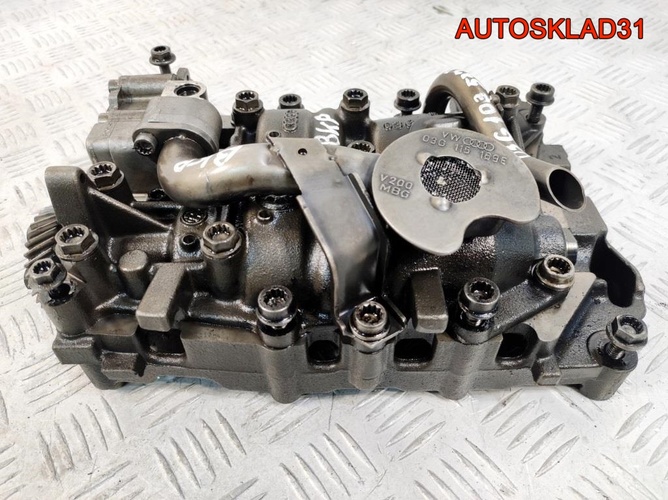 Насос масляный VW Passat B6 2.0 BKP 03G115105C