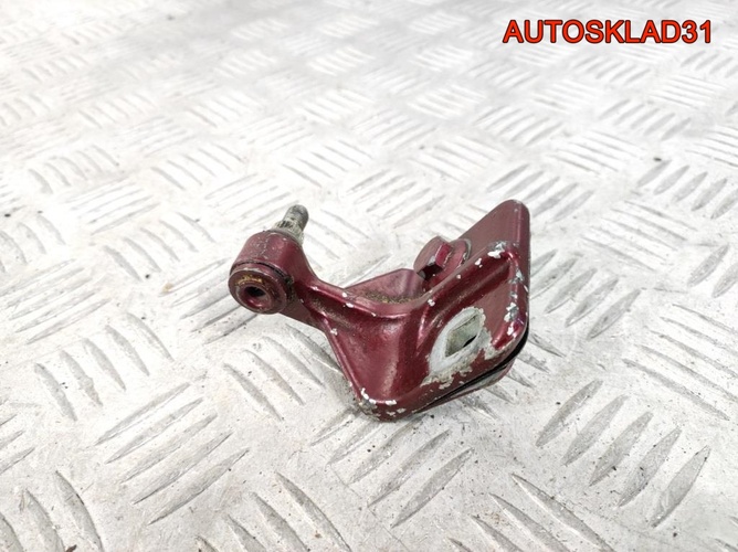 Петля двери задней правой нижняя Mercedes W203
