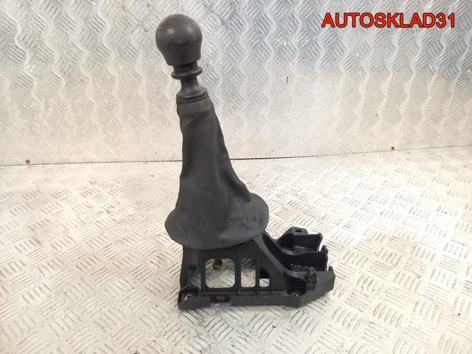 Кулиса МКПП Toyota Yaris 2005-2011 335300D070