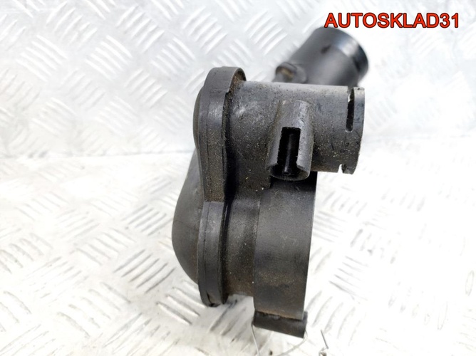 Воздуховод VW Passat B5 2,8 ACB 078133357K