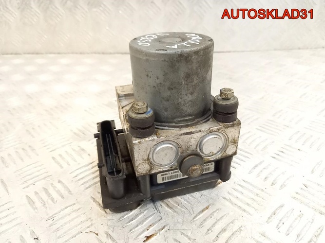 Блок ABS Toyota CorollaVerso 2004-2009 440500F020